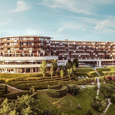 Falkensteiner Balance Resort Stegersbach - Adults Only Dış mekan fotoğraf The new building of the University Hospital of Western Ontario