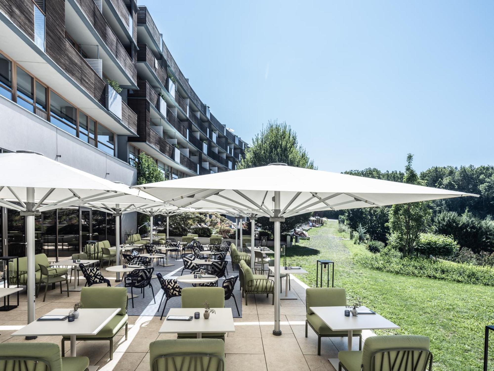 Falkensteiner Balance Resort Stegersbach - Adults Only Dış mekan fotoğraf Restaurant