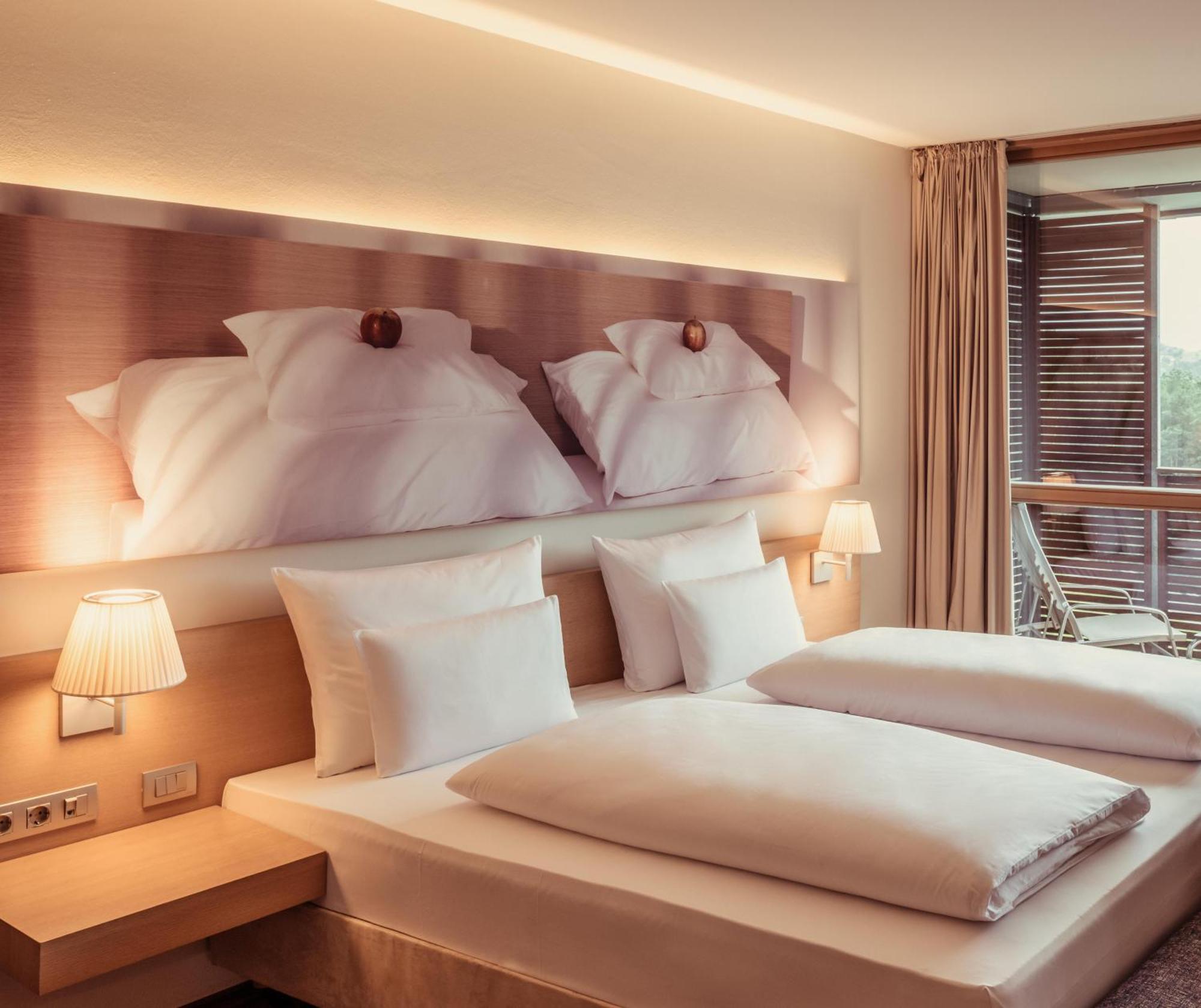 Falkensteiner Balance Resort Stegersbach - Adults Only Oda fotoğraf A room at the Hotel de la Plage