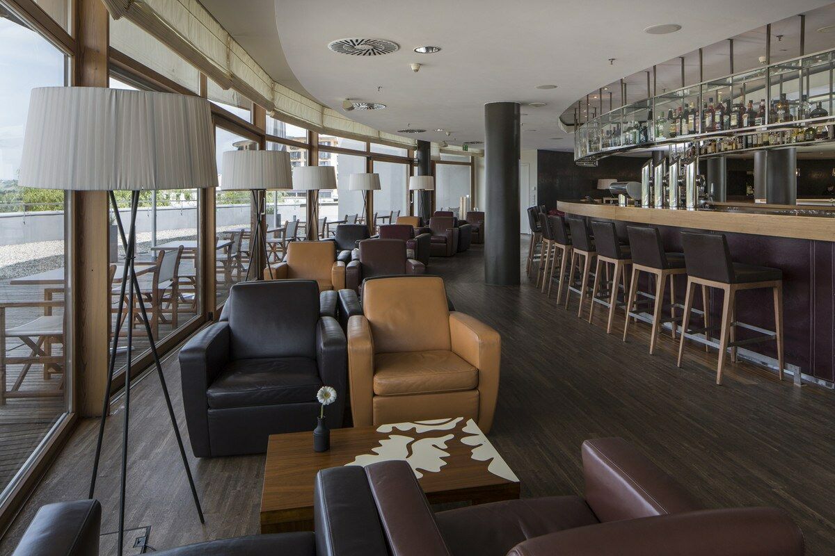 Falkensteiner Balance Resort Stegersbach - Adults Only Dış mekan fotoğraf The lounge at the airport